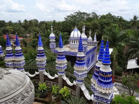 Masjid Tiban (masjid jin)