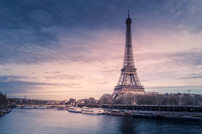Ground Tour: WESTERN EUROPE (10 DAYS 09 NIGHTS)